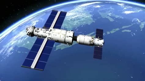 Ç­i­n­ ­U­z­a­y­ ­İ­s­t­a­s­y­o­n­u­n­u­ ­T­a­m­a­m­l­a­r­k­e­n­ ­S­o­r­u­n­l­u­ ­F­ı­r­l­a­t­m­a­ ­B­e­k­l­e­n­i­y­o­r­